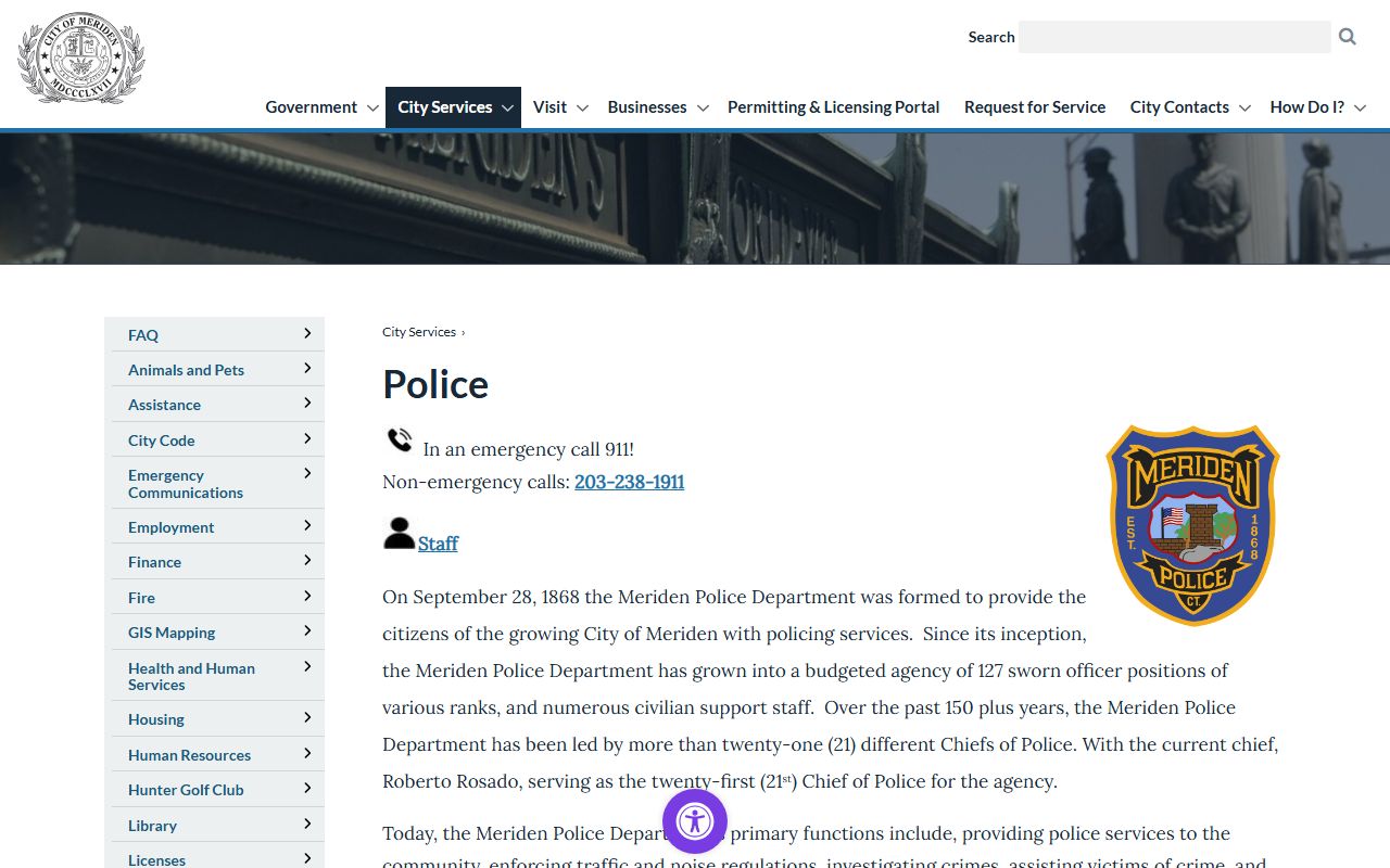 Meriden Police Department homepage showing arrest and record contact details